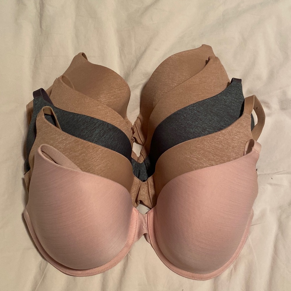 Victorias Secret Bras- uplift semi semi size 32DD-5 bras total